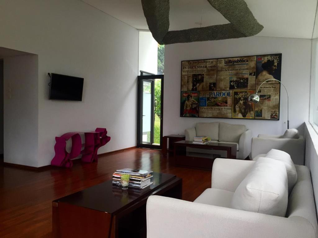 Villatel Salse Hotel Lembang Exterior foto
